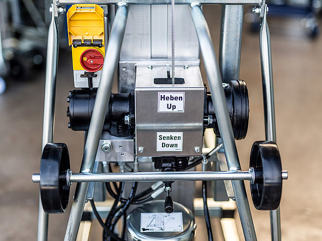 elevador de carga ALP-LIFT modelo LH electro-hidráulico